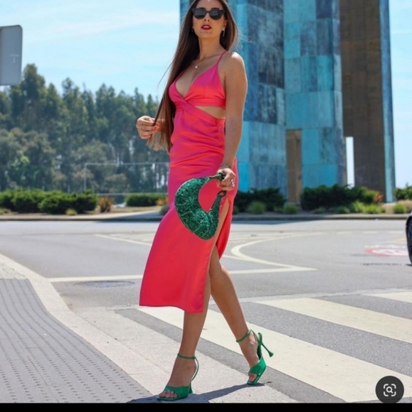 Zara Satin effect Cut out dress - Picture 13 of 16